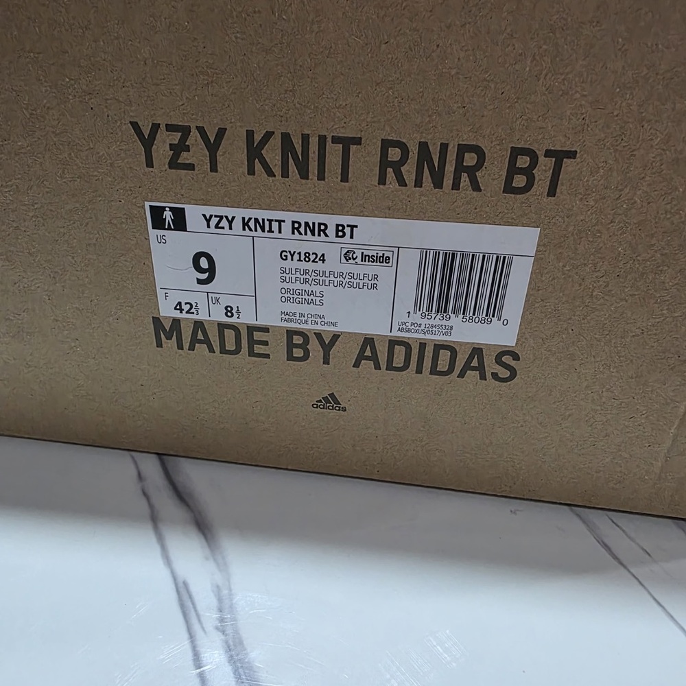 adidas Yeezy Knit Runner Boots Sulfur Men ,Size 9 - Picture 5 of 7